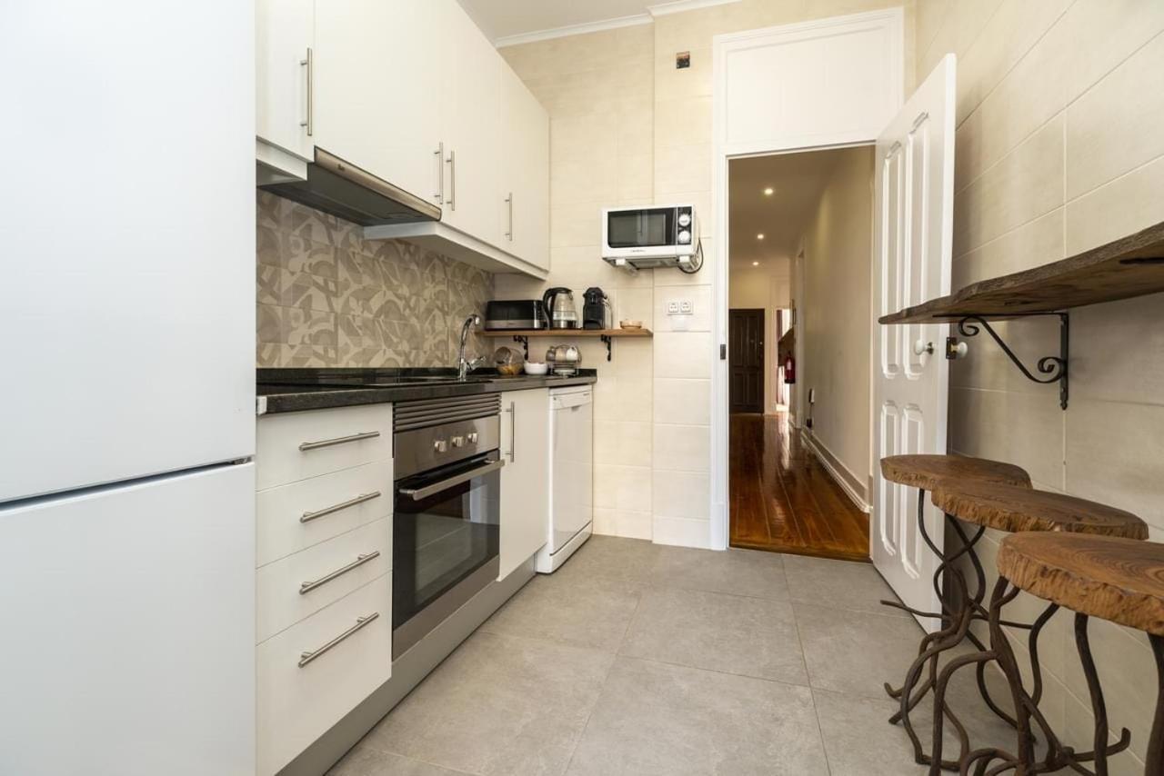 Retro M2 R4 - Lovely Double Room With Shared Bathroom Lisbon Exterior photo