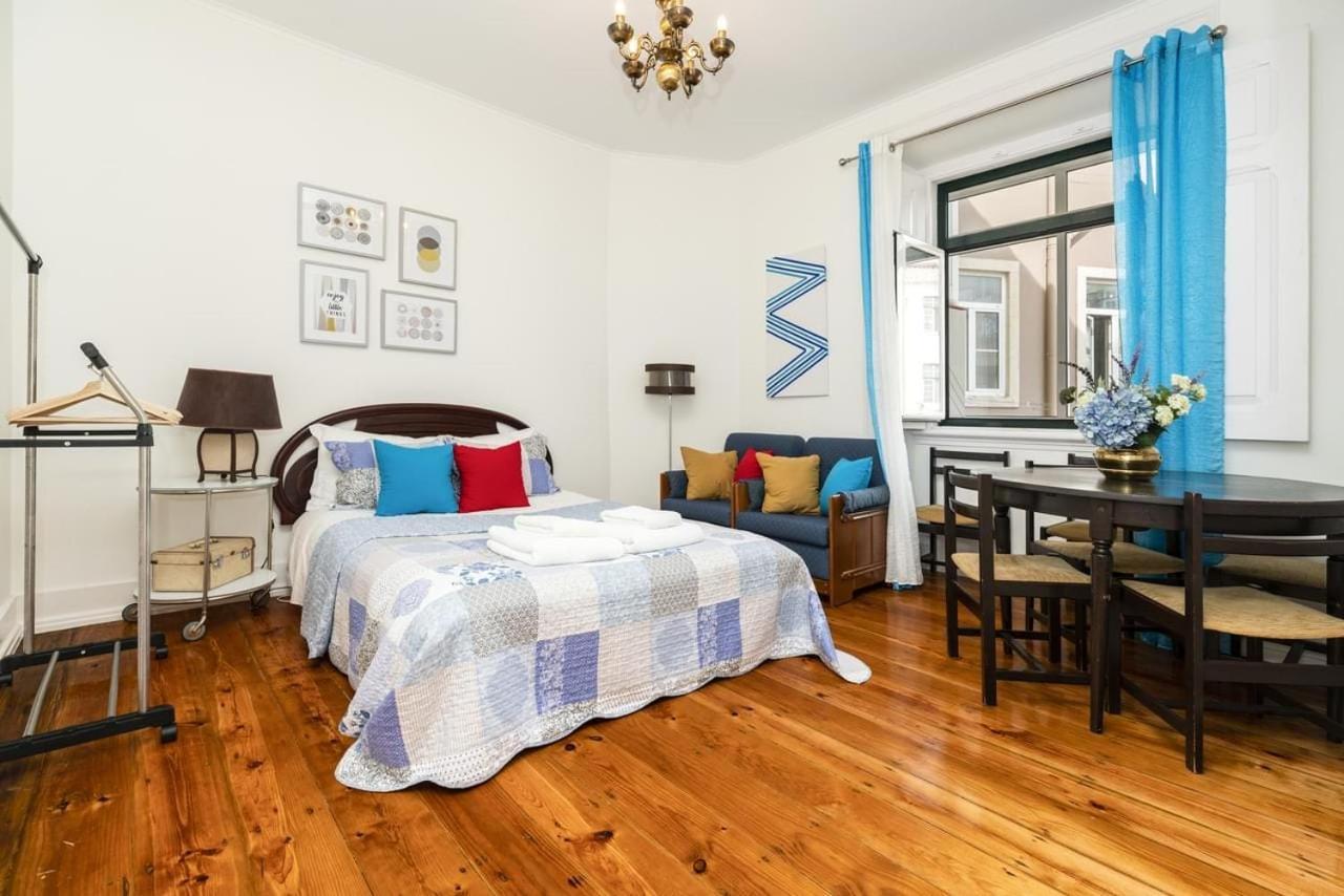 Retro M2 R4 - Lovely Double Room With Shared Bathroom Lisbon Exterior photo