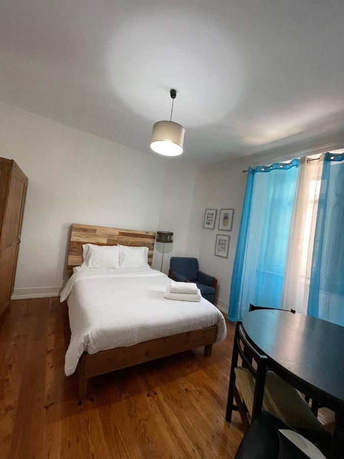 Retro M2 R4 - Lovely Double Room With Shared Bathroom Lisbon Exterior photo