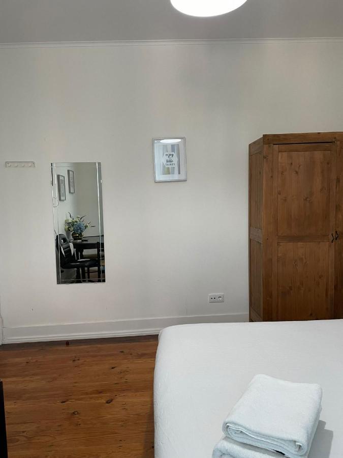 Retro M2 R4 - Lovely Double Room With Shared Bathroom Lisbon Exterior photo